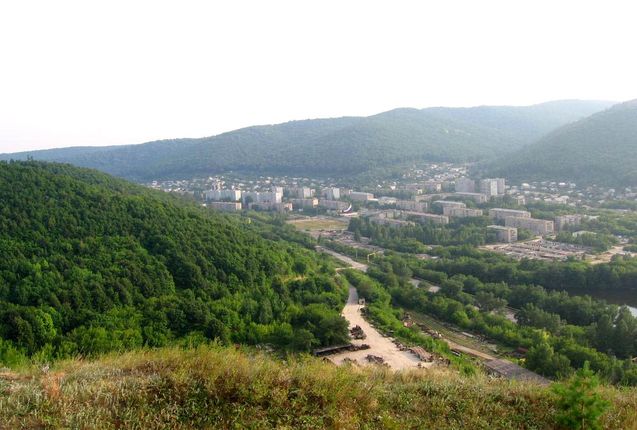 В День защиты детей Самарский филиал фонда Защитники Отечества организовал семейный спортивно-патриотический праздник в селе Преображенка Эхо победы в наших сердцах совместно с историко-патриотическим музеем Гвардейцы