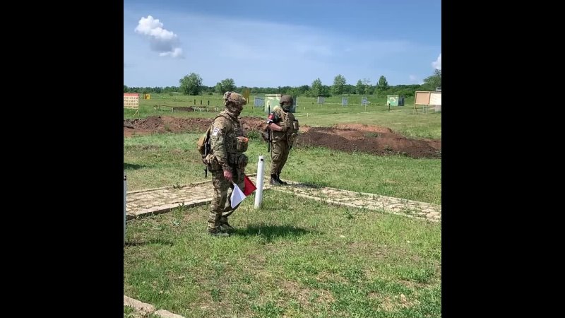 Военнослужащие Центрального военного округа провели боевые стрельбы из штатного вооружения в Самарской области. Настоящая мужская работа  в нашем видео