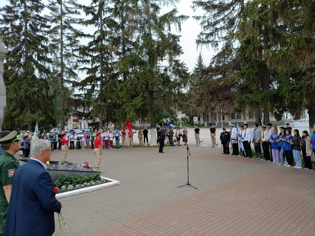 У монумента Воину-освободителю прошла патриотическая акция 